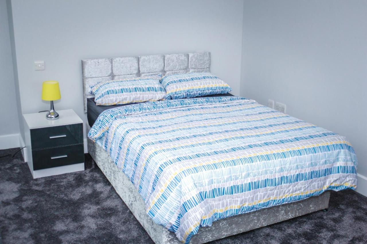 Camden Guest House Double Bedroom With Super Large King Bed لندن المظهر الخارجي الصورة